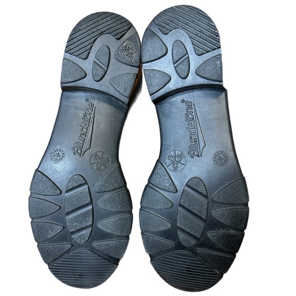 Blundstone BL 1974 Ankle Chelsea Stone Nubuck Suede Boots - Picture 6 of 10